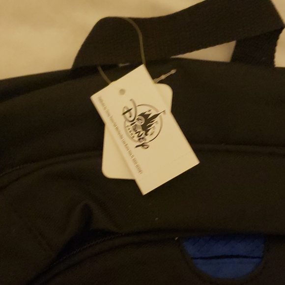 Backpack - Picture 2 of 4